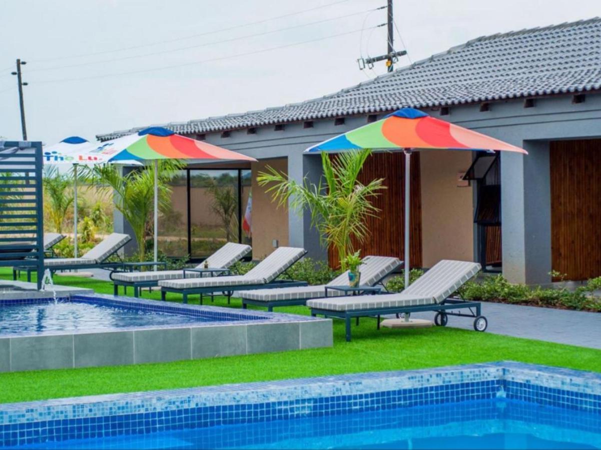 The Lux Hotel And Resorts Луис-Тричард Экстерьер фото